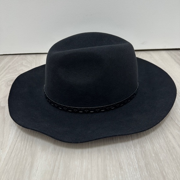 Louis Vuitton Everfelt Fedora Hats - Picture 2 of 11